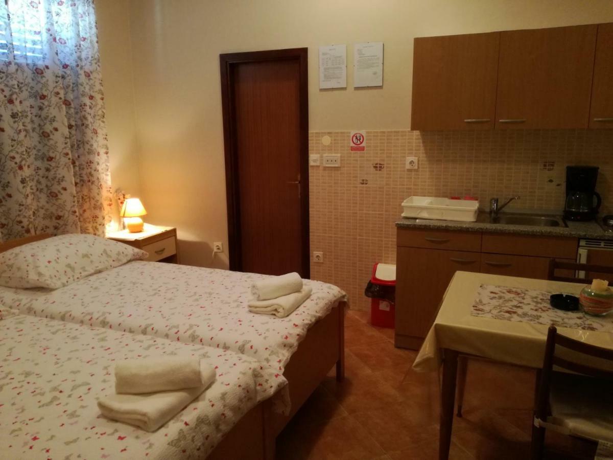 Apartment Vesna Veleniki Ngoại thất bức ảnh