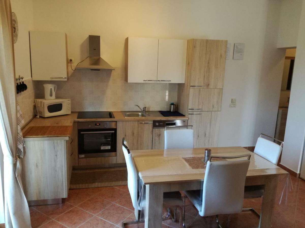 Apartment Vesna Veleniki Ngoại thất bức ảnh
