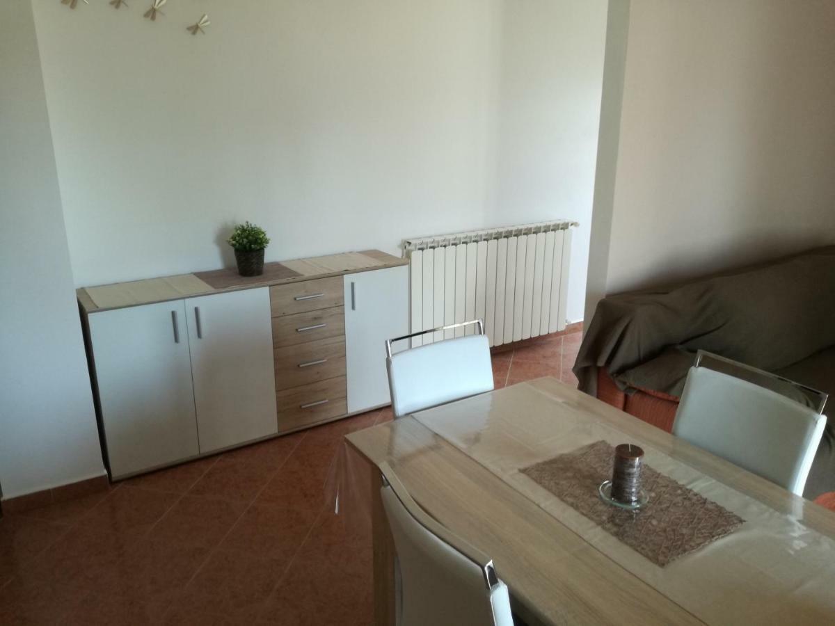 Apartment Vesna Veleniki Ngoại thất bức ảnh