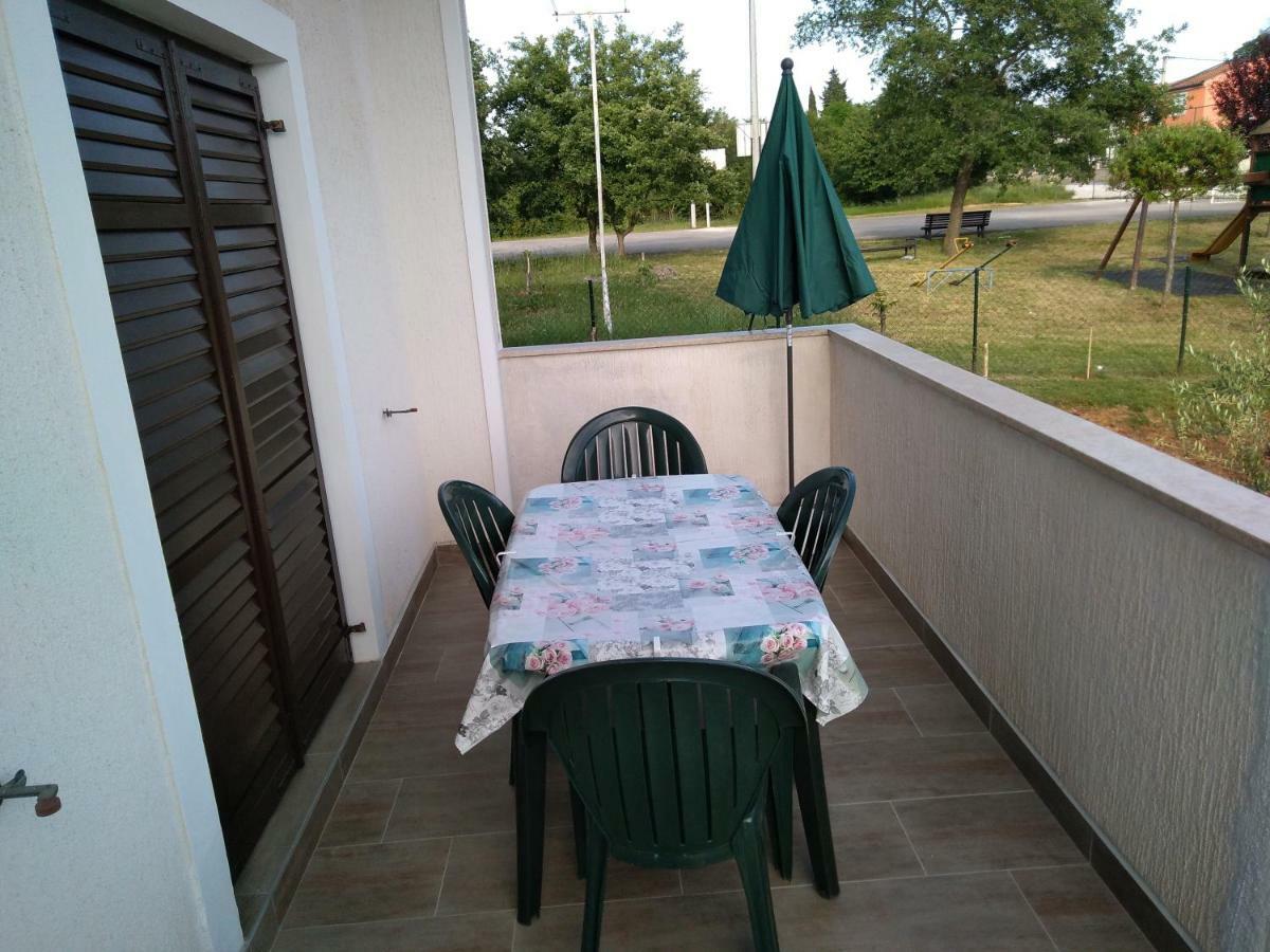 Apartment Vesna Veleniki Ngoại thất bức ảnh